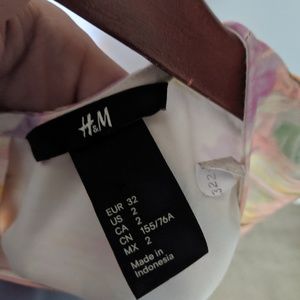 H&M Tops - H&M Pastel Watercolor Peplum Tank Blouse H&M Tops - H&M Pastel Watercolor Peplum Tank Blouse